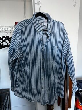 Basic Editions Blue and White Vertical Stripe Button-Down Shirt